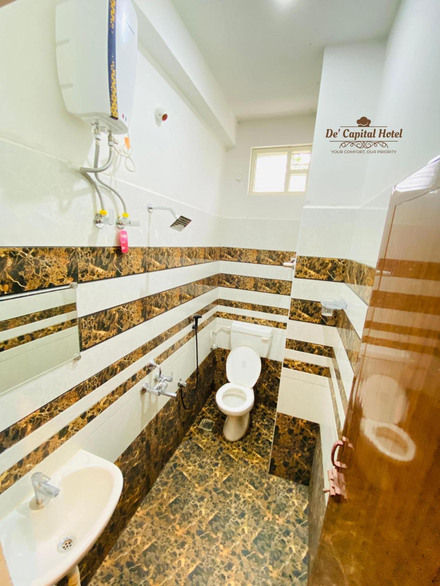 De' Capital Hotel بونديتْشيري المظهر الخارجي الصورة