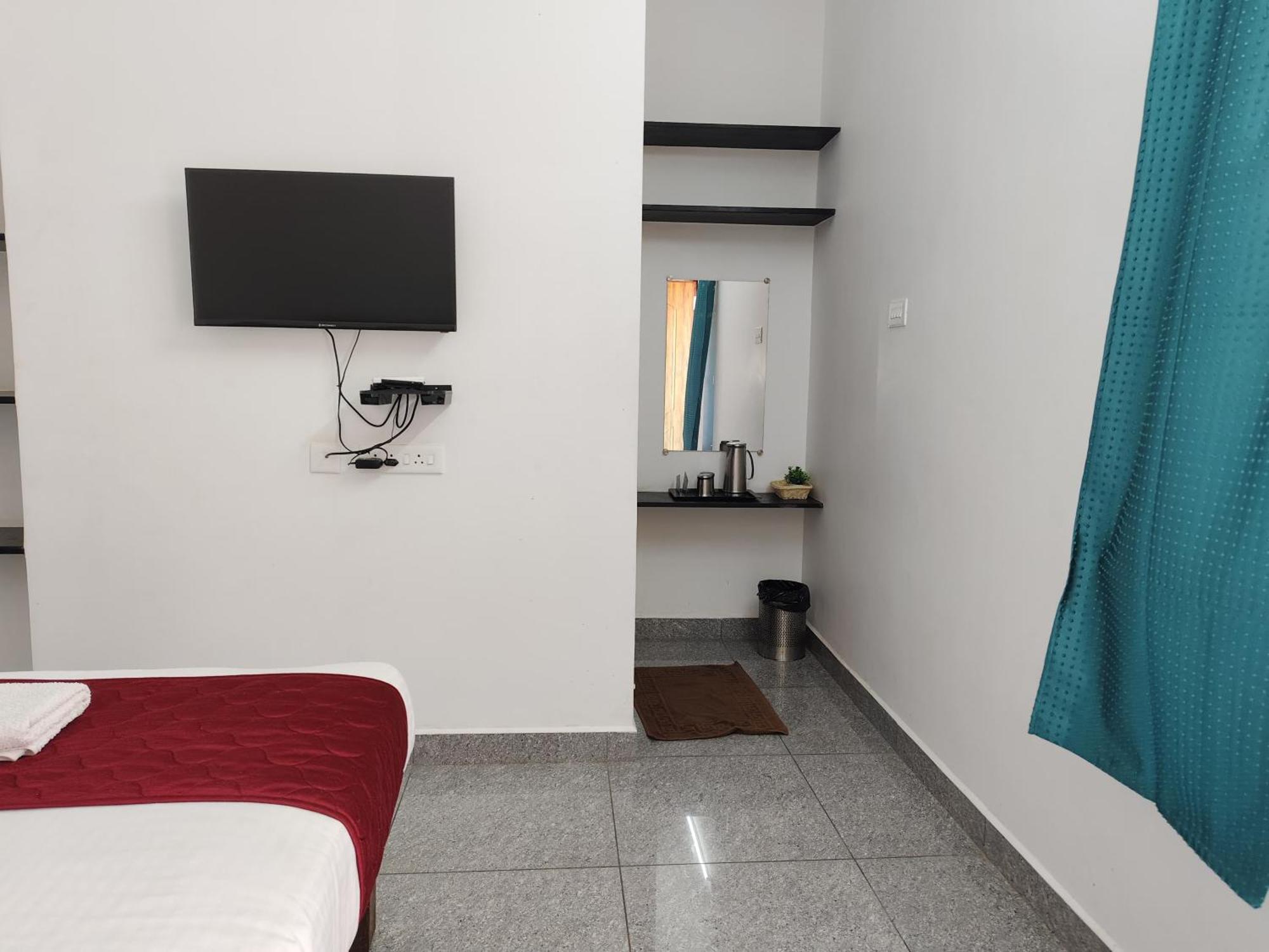 De' Capital Hotel بونديتْشيري المظهر الخارجي الصورة