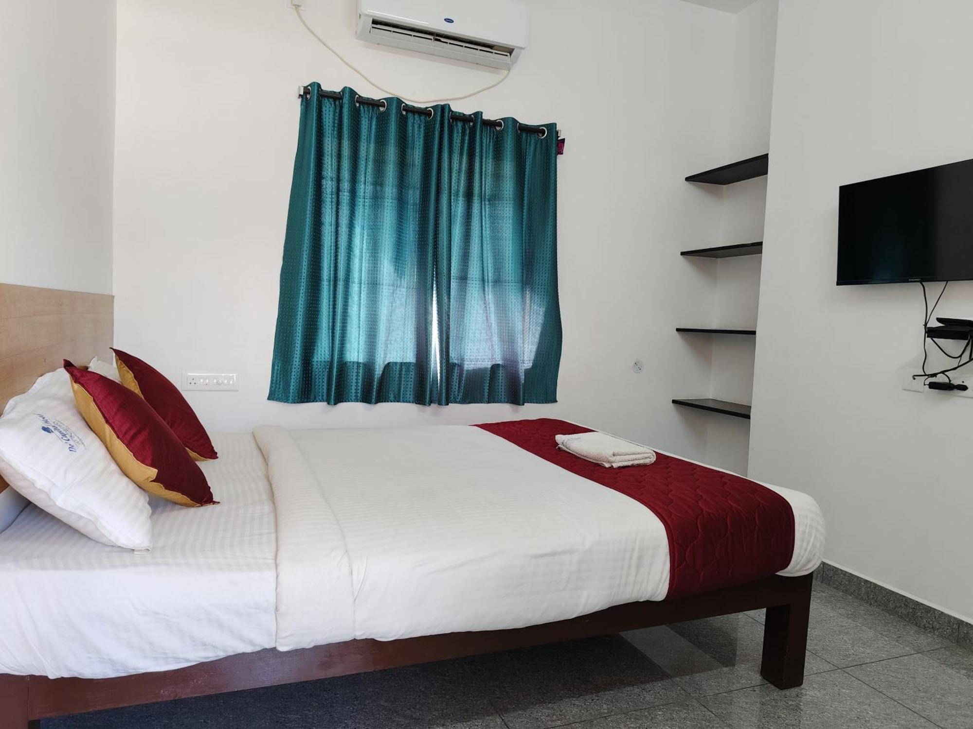 De' Capital Hotel بونديتْشيري المظهر الخارجي الصورة