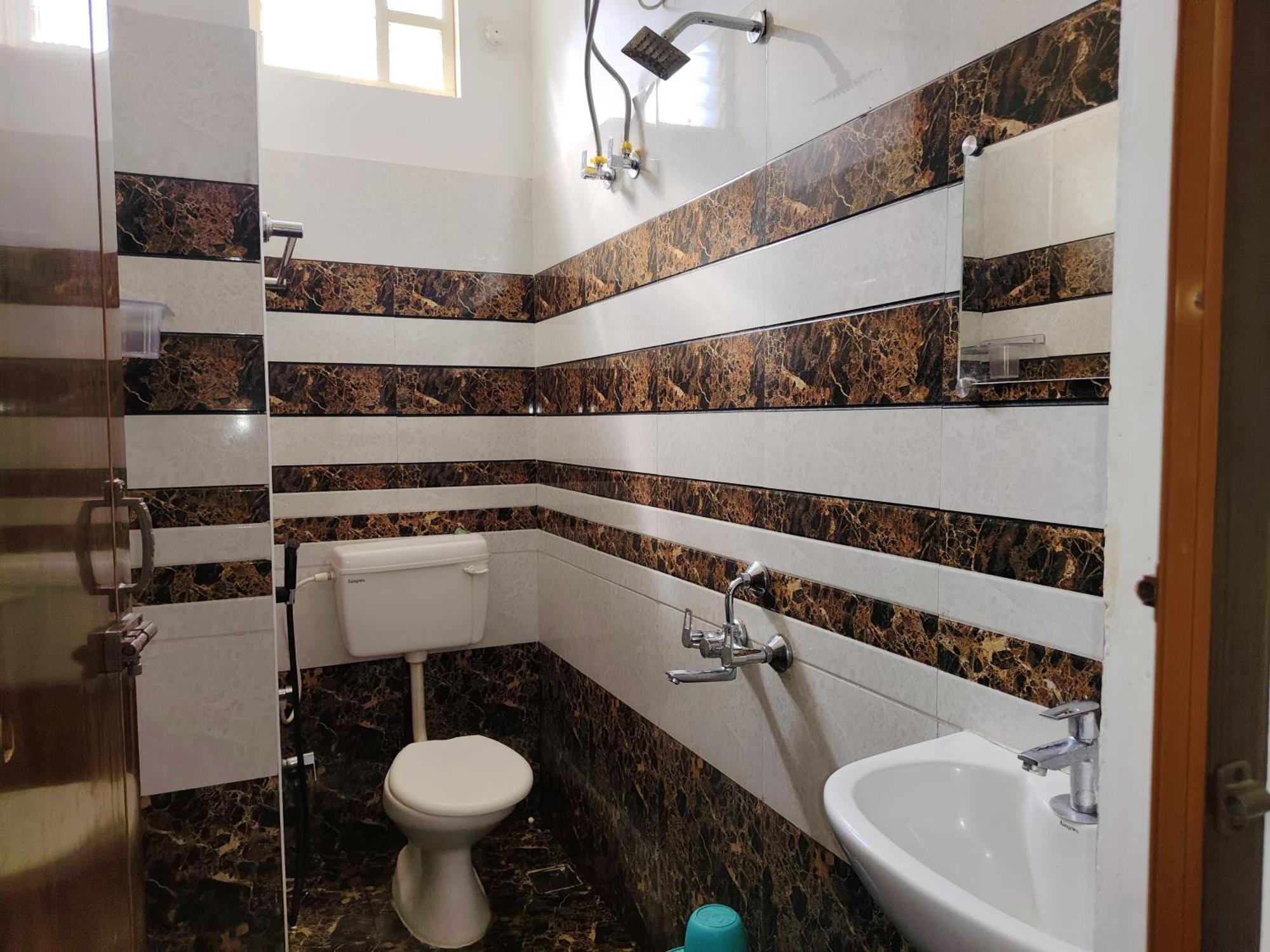 De' Capital Hotel بونديتْشيري المظهر الخارجي الصورة