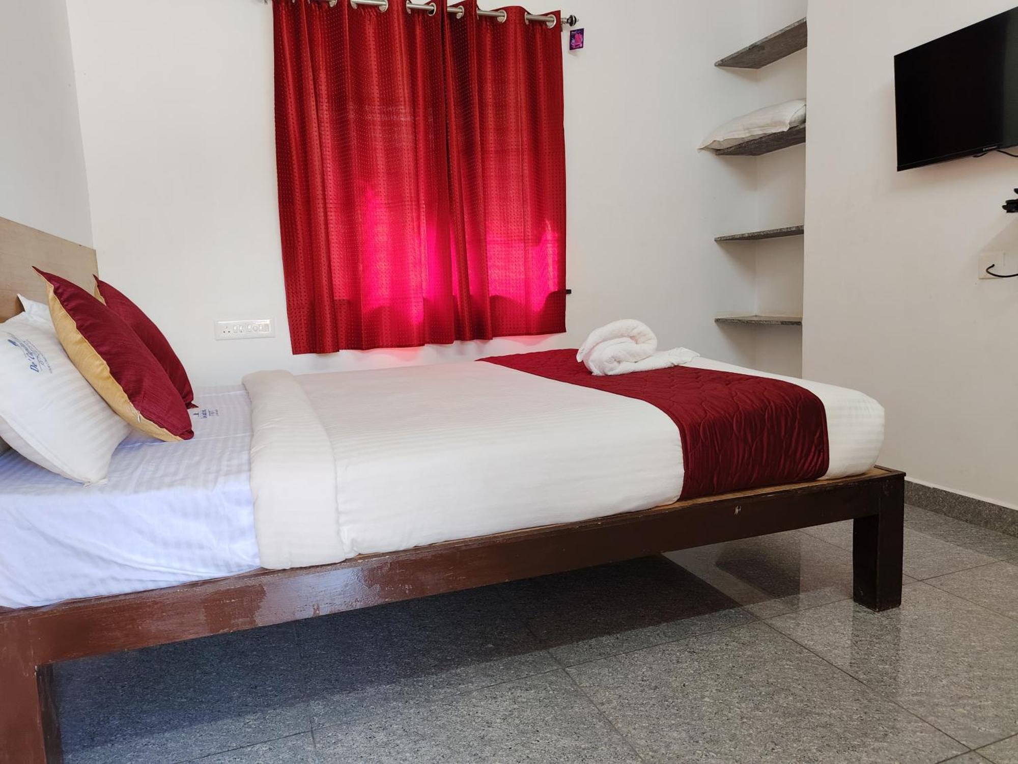 De' Capital Hotel بونديتْشيري المظهر الخارجي الصورة